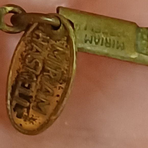 Vintage 1970s Miriam Haskell Vintage White Milk Glass Bead Necklace - Picture 3 of 5